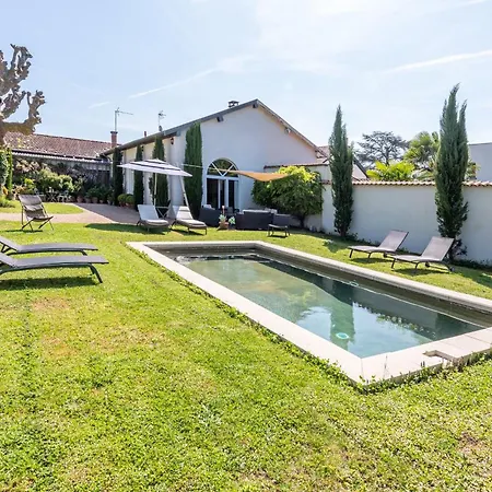 La Belle Vie Charming House With Pool *